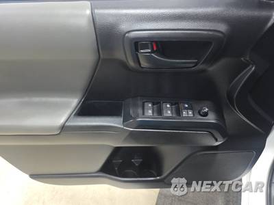 2021 Toyota Tacoma SR Crew Cab Medium Bed - zdjęcie 9 z 20 - miniatura