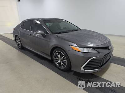 2021 Toyota Camry XLE - zdjęcie 3 z 26 - miniatura