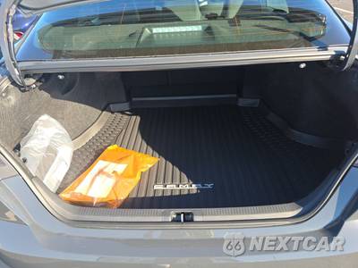 2026 Toyota Camry SE - zdjęcie 23 z 25 - miniatura