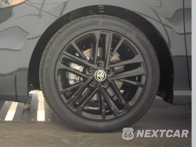 2026 Toyota Camry SE - zdjęcie 9 z 25 - miniatura