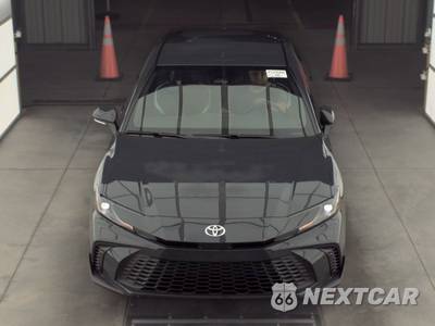 2026 Toyota Camry SE - zdjęcie 2 z 25 - miniatura