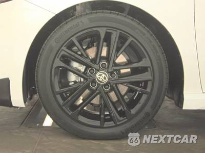 2026 Toyota Camry SE - zdjęcie 9 z 26 - miniatura