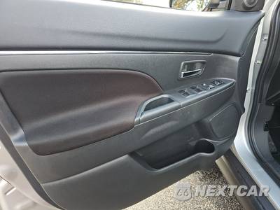 2026 Mitsubishi Outlander Sport 2.0 LE - zdjęcie 15 z 24 - miniatura