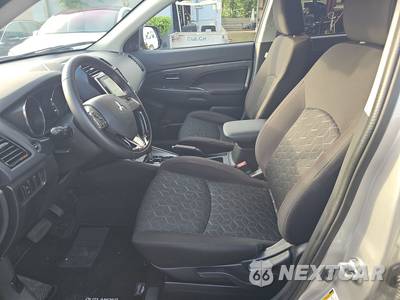 2026 Mitsubishi Outlander Sport 2.0 LE - zdjęcie 13 z 24 - miniatura