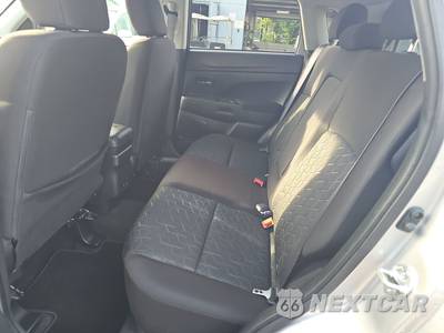 2026 Mitsubishi Outlander Sport 2.0 LE - zdjęcie 19 z 24 - miniatura