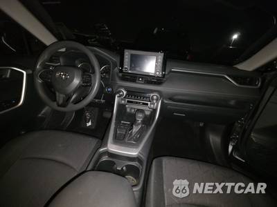 2020 Toyota RAV4 XLE - zdjęcie 11 z 28 - miniatura