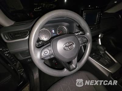 2020 Toyota RAV4 XLE - zdjęcie 10 z 28 - miniatura