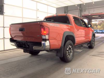 2017 Toyota Tacoma TRD Off-Road Crew Cab Medium Bed - zdjęcie 4 z 39 - miniatura