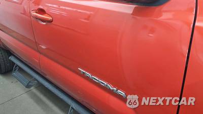 2017 Toyota Tacoma TRD Off-Road Crew Cab Medium Bed - zdjęcie 32 z 39 - miniatura
