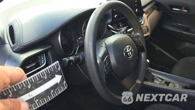 2019 Toyota C-HR LE - zdjęcie 34 z 57 - miniatura