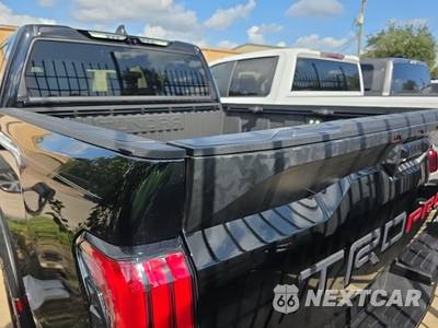 2025 Toyota Tundra i-FORCE MAX TRD Pro Crew Cab Short Bed - zdjęcie 5 z 21 - miniatura
