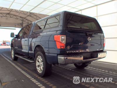 2016 Nissan TITAN XD SL Crew Cab Medium Bed - zdjęcie 8 z 40 - miniatura