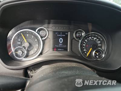 2021 Ram 1500 Tradesman Extended Cab Medium Bed - zdjęcie 18 z 34 - miniatura