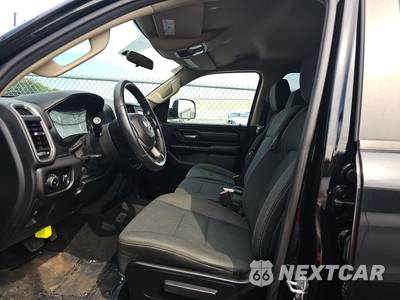 2021 Ram 1500 Tradesman Extended Cab Medium Bed - zdjęcie 13 z 34 - miniatura
