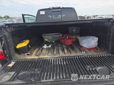 2018 Nissan TITAN XD SL Crew Cab Medium Bed - zdjęcie 16 z 34 - miniatura