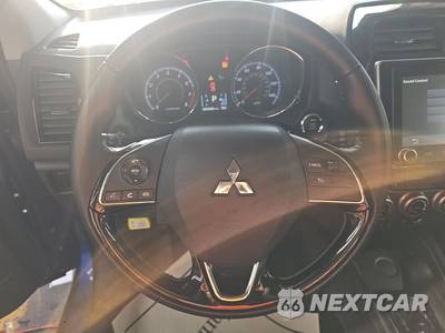 2022 Mitsubishi Outlander Sport 2.0 SE - zdjęcie 10 z 31 - miniatura