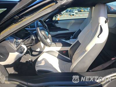 2019 BMW i8 Roadster Convertible - zdjęcie 7 z 18 - miniatura