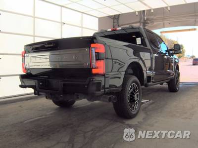 2024 Ford Super Duty F-250 Platinum Crew Cab Medium Bed - zdjęcie 5 z 31 - miniatura