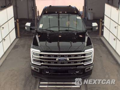 2024 Ford Super Duty F-250 Platinum Crew Cab Medium Bed - zdjęcie 2 z 31 - miniatura