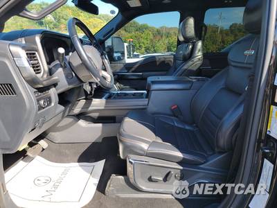 2024 Ford Super Duty F-250 Platinum Crew Cab Medium Bed - zdjęcie 13 z 31 - miniatura