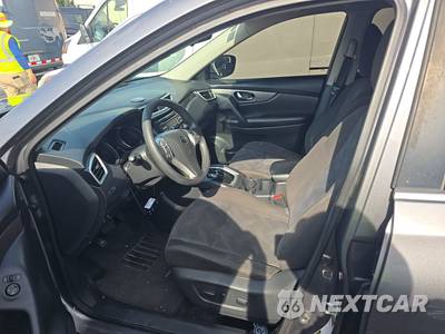 2016 Nissan Rogue SV - zdjęcie 7 z 36 - miniatura