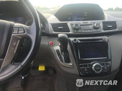 2015 Honda Odyssey Touring Elite 118.1" WB - zdjęcie 11 z 48 - miniatura
