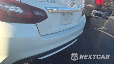 2017 Nissan Altima 2.5 SR - zdjęcie 20 z 26 - miniatura