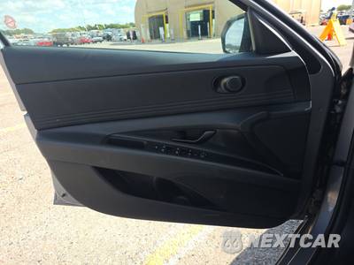 2026 Hyundai Elantra SEL Sport - zdjęcie 9 z 24 - miniatura