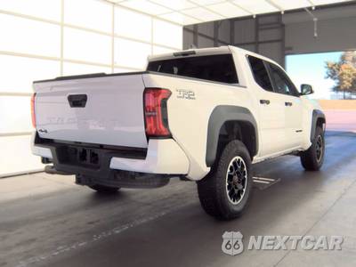 2024 Toyota Tacoma TRD Off-Road Crew Cab Medium Bed - zdjęcie 4 z 27 - miniatura