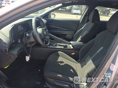 2026 Hyundai Elantra SEL Sport - zdjęcie 7 z 24 - miniatura