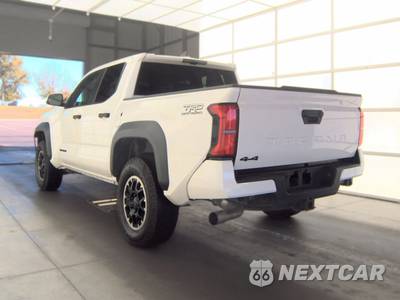 2024 Toyota Tacoma TRD Off-Road Crew Cab Medium Bed - zdjęcie 6 z 27 - miniatura