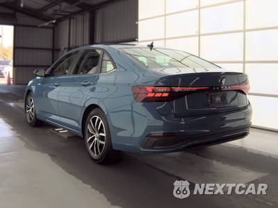 2026 Volkswagen Jetta SE - zdjęcie 6 z 34 - miniatura