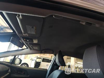 2025 Toyota Prius LE - zdjęcie 17 z 38 - miniatura