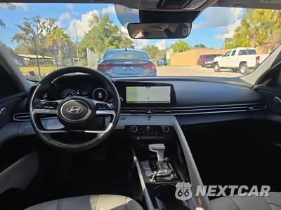 2024 Hyundai Elantra Limited - zdjęcie 14 z 21 - miniatura