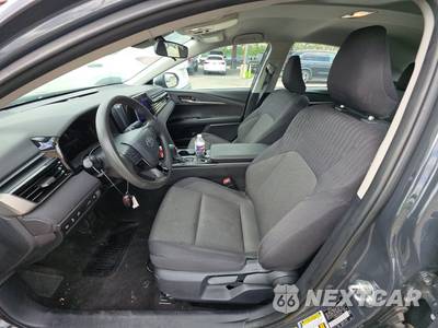 2025 Toyota Camry LE - zdjęcie 7 z 28 - miniatura