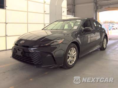 2025 Toyota Camry LE - zdjęcie 1 z 28 - miniatura