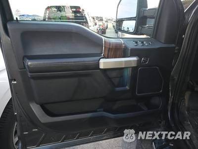 2016 Ford F-150 Lariat Crew Cab Medium Bed - zdjęcie 9 z 36 - miniatura