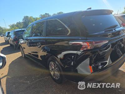 2025 Toyota Sienna LE 8-Passenger 120.5" WB - zdjęcie 6 z 23 - miniatura
