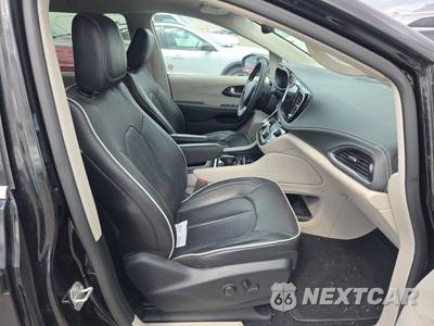 2024 Chrysler Pacifica Limited 121.6" WB - zdjęcie 8 z 33 - miniatura
