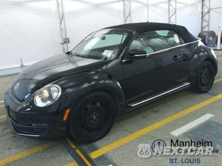 2013 Volkswagen Beetle Convertible 2.5L w/Sound & Navigation