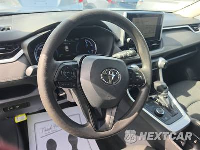 2025 Toyota RAV4 Hybrid XLE - zdjęcie 10 z 30 - miniatura