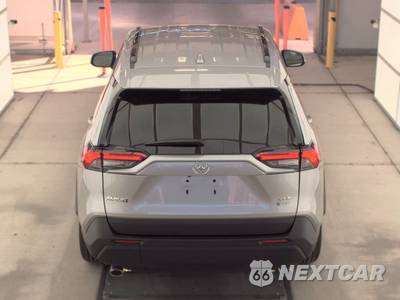 2025 Toyota RAV4 Hybrid XLE - zdjęcie 5 z 24 - miniatura