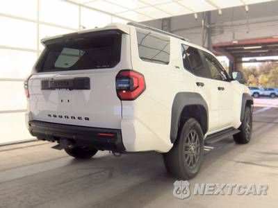 2025 Toyota 4Runner SR5 - zdjęcie 4 z 30 - miniatura