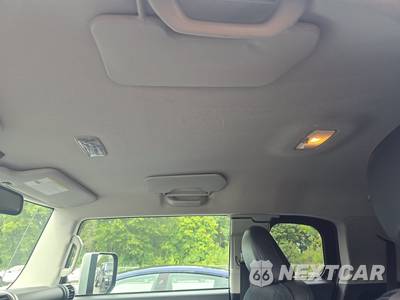 2011 Toyota FJ Cruiser w/Rear Doors - zdjęcie 18 z 24 - miniatura