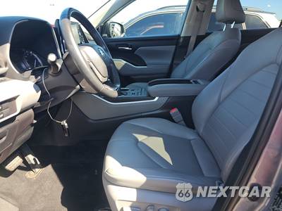 2022 Toyota Highlander XLE - zdjęcie 7 z 19 - miniatura