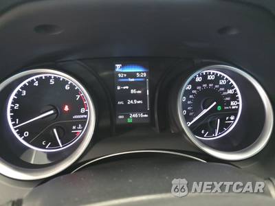 2024 Toyota Camry LE - zdjęcie 12 z 26 - miniatura