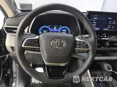 2024 Toyota Highlander Platinum - zdjęcie 10 z 21 - miniatura