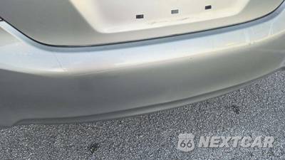2014 Toyota Camry LE - zdjęcie 24 z 28 - miniatura