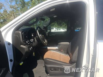 2024 Chevrolet Silverado 3500HD High Country Crew Cab Long Bed 3LZ DRW - zdjęcie 7 z 20 - miniatura
