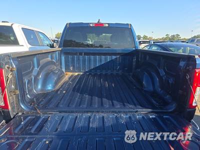 2021 Ram 1500 Big Horn Crew Cab Short Bed - zdjęcie 16 z 18 - miniatura